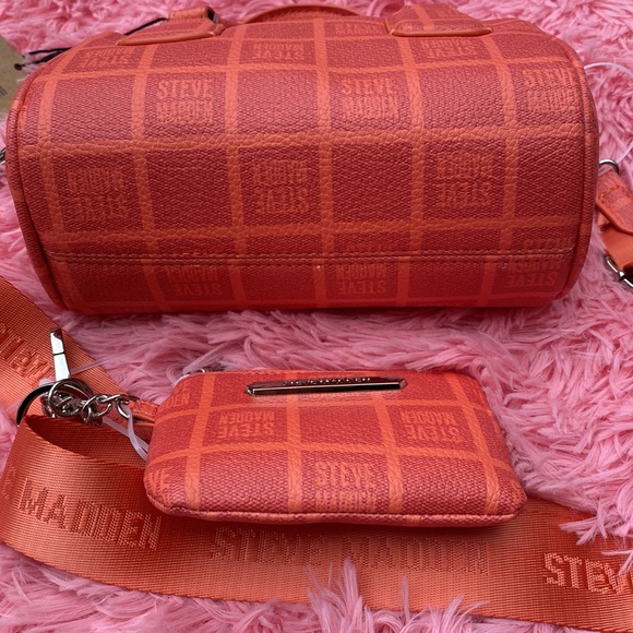 🧡Steve Madden Orange Bcasey Mini crossbody purse🧡 - Picture 8 of 11